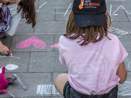 Programm mädchen von hinten keidebild